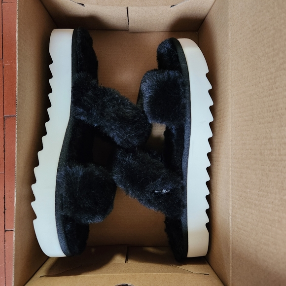 Koolaburra by Ugg - Picture 8 of 8